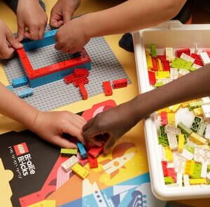 Aprendizaje a través del Juego con los LEGO Braille Bricks